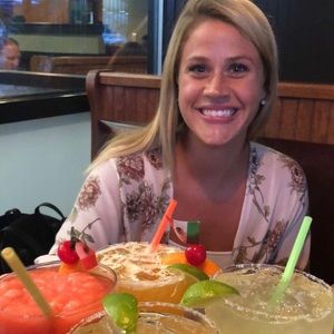 Meet your Posher, Lauren